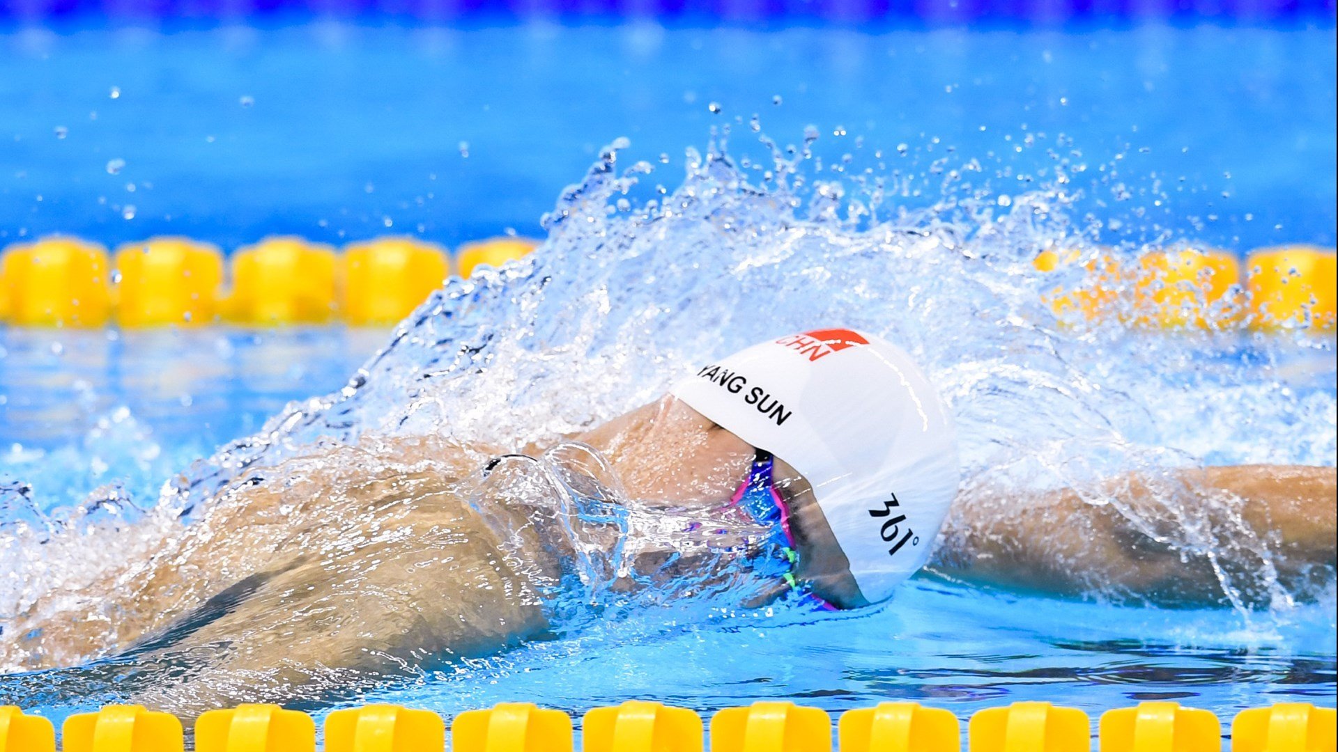 开云直播-水球队体能训练加强，节奏控制更好，水球队几个人