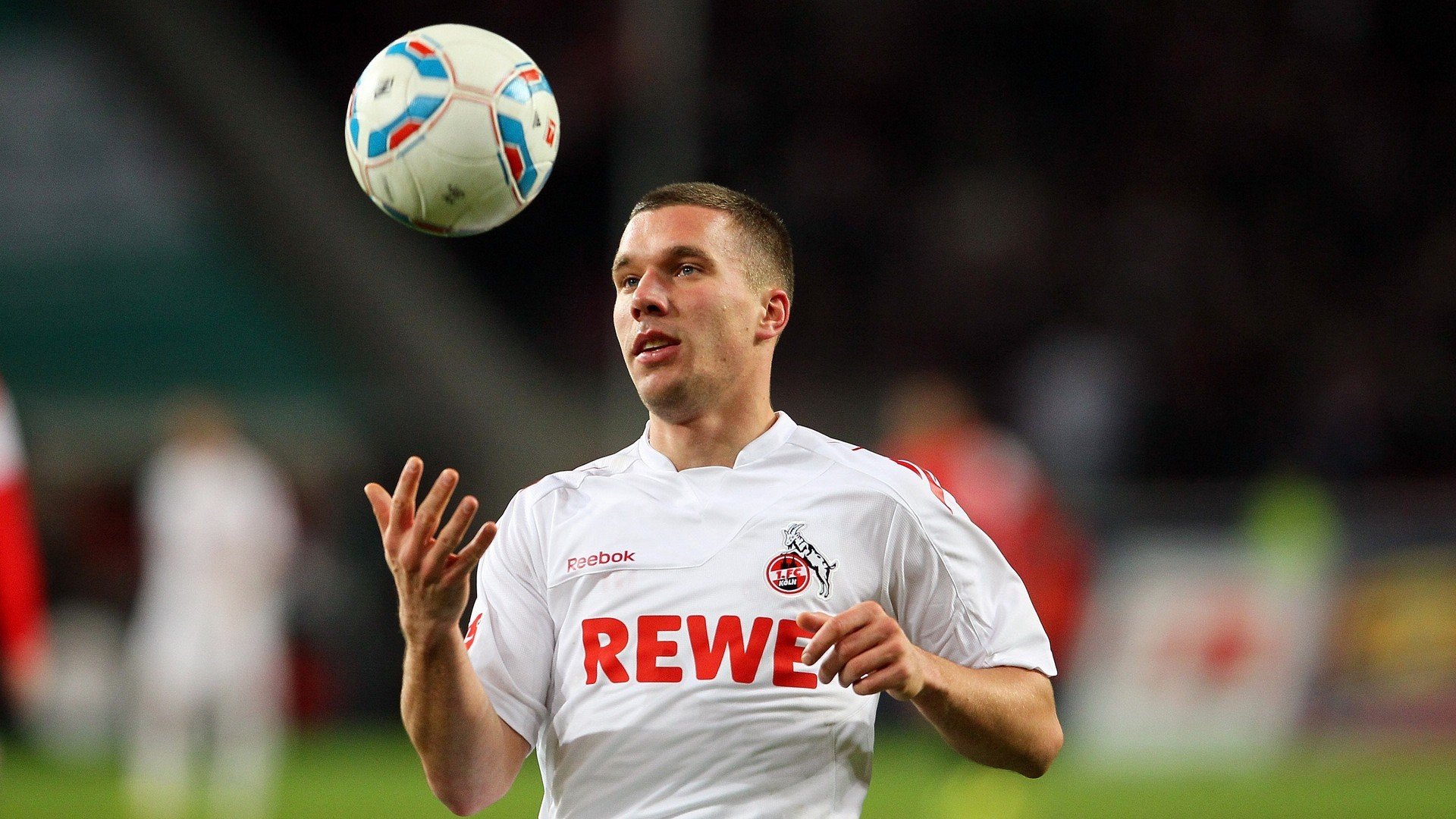 青少年足球竞赛平台完善有助于激发内部竞争，汇集青少年足球赛事的app